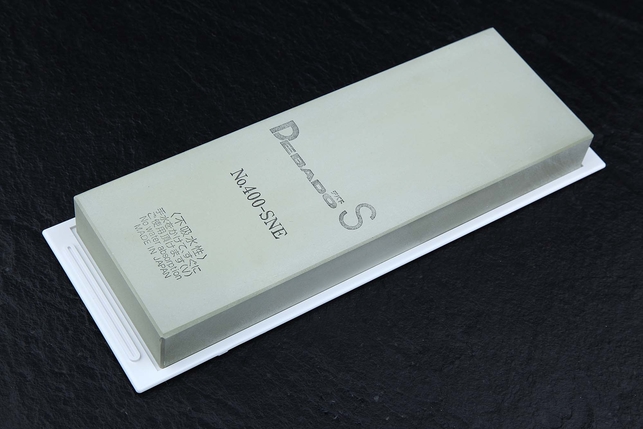 Водный керамический точильный камень для заточки ножей Suehiro Debado S 205x73x23 мм, зернистость 320 Grit, керамическая связка, Япония