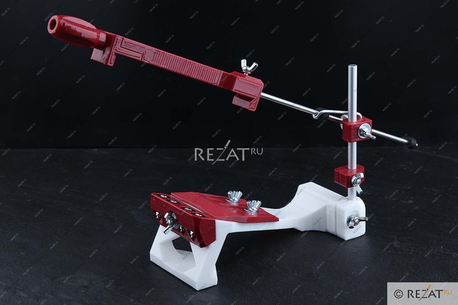 Точилка для ножей с регулируемым углом заточки и алмазными брусками Жук