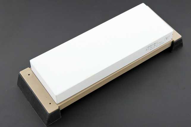 Водный керамический точильный камень для заточки ножей Suehiro Cerax 205x73x23 мм, зернистость 5000 Grit, керамическая связка, Япония