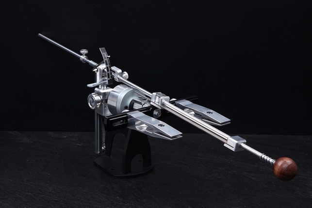 Профессиональная точилка для ножей с регулируемым углом заточки Профиль К03 Expert Стандарт, Россия