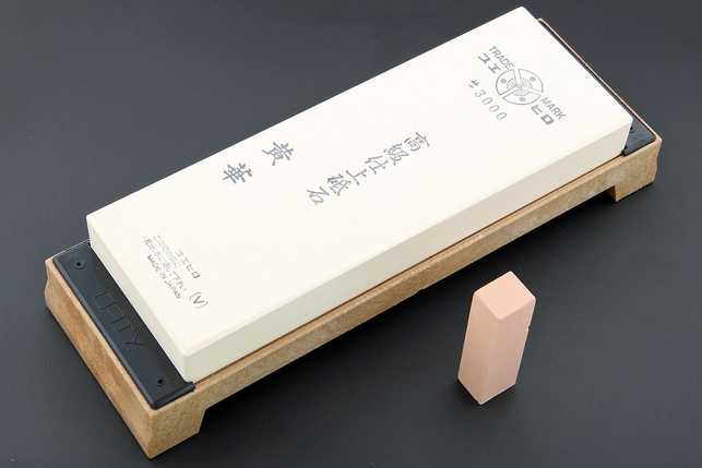 Водный керамический точильный камень для заточки ножей Suehiro Ouka 3000 206x73x23 мм, зернистость 3000 Grit, керамическая связка, Япония