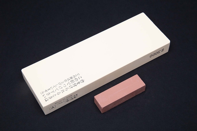 Водный керамический точильный камень для заточки ножей Suehiro Ouka 3000 183x63x20 мм, зернистость 3000 Grit, керамическая связка, Япония