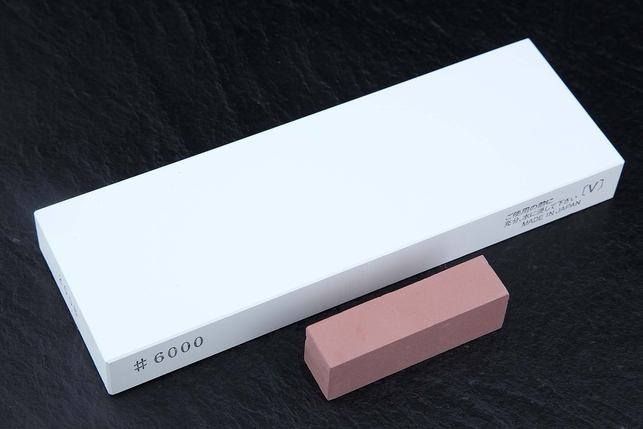 Водный керамический точильный камень для заточки ножей Suehiro Shiramine 183x63x20 мм, зернистость 6000 Grit, керамическая связка, Япония