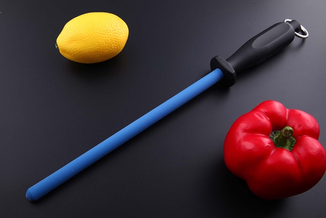 Керамический мусат для правки ножей Flugel 25 см, круглый, зернистость 1200 Grit, средний (medium), черная рукоять, Германия