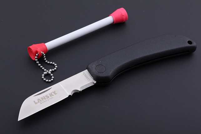 Карманная точилка для ножей с керамическим напылением Lansky Mini Dog Bone, США