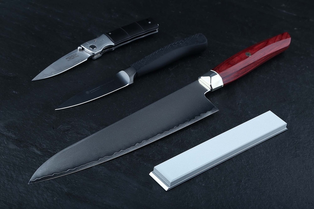 Камень Suehiro Debado-S из оксида алюминия на алюминиевом бланке 150x24x6 мм, зернистость 600 Grit, керамическая связка, Япония