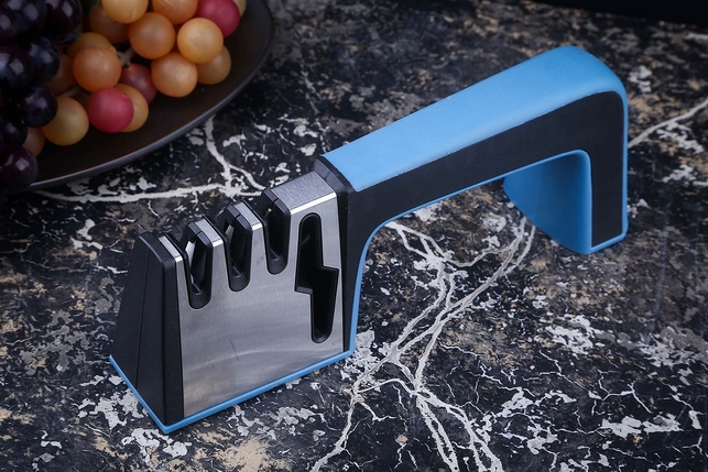 Ручная (механическая) точилка для ножей и ножниц Tuotown, карбид / алмаз / керамика, ABS-пластик, Китай