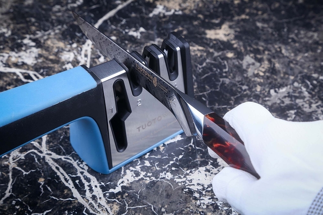 Ручная (механическая) точилка для ножей и ножниц Tuotown, карбид / алмаз / керамика, ABS-пластик, Китай