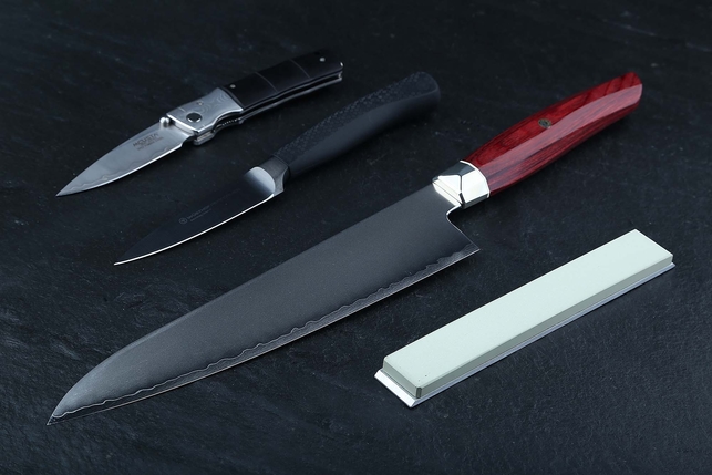 Камень Suehiro G-8 из карбида кремния на алюминиевом бланке 150x24x6 мм, зернистость 8000 Grit, керамическая связка, Япония