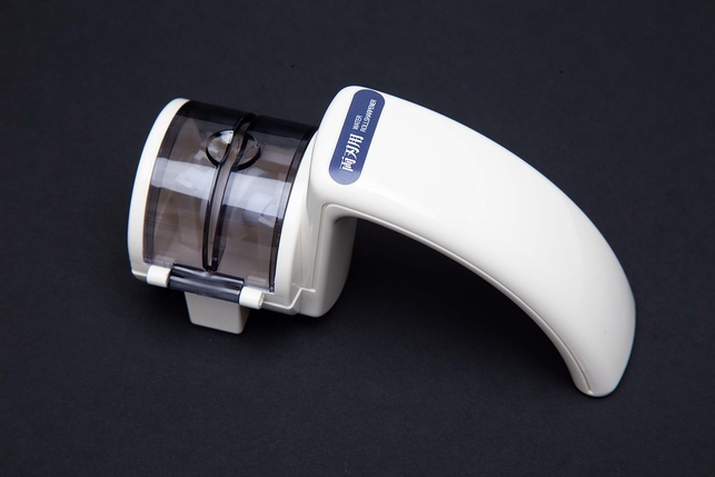 Ручная (механическая) точилка для азиатских ножей Suehiro, ABS-пластик, Япония