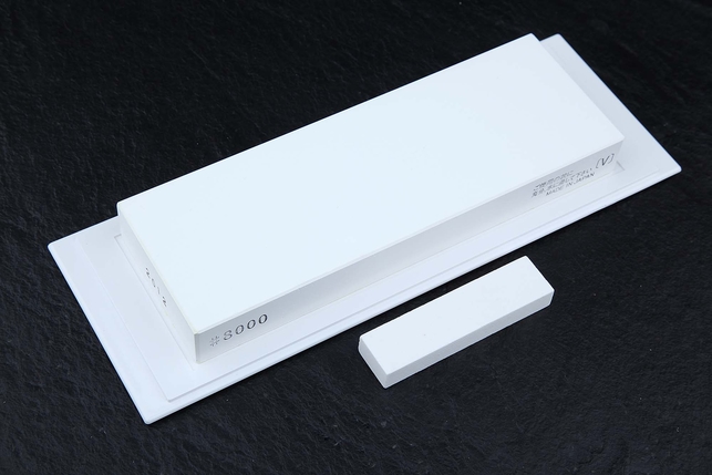 Водный керамический точильный камень для заточки ножей Suehiro New Cerax 183x63x20 мм, зернистость 8000 Grit, керамическая связка, Япония