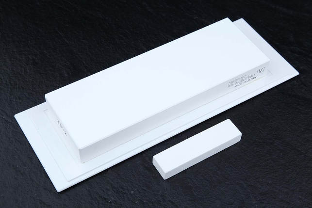 Водный керамический точильный камень для заточки ножей Suehiro New Cerax 183x63x20 мм, зернистость 10000 Grit, керамическая связка, Япония