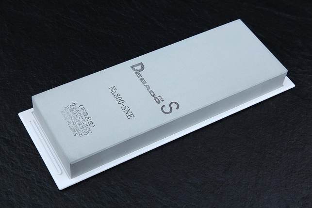 Водный керамический точильный камень для заточки ножей Suehiro Debado S 205x73x23 мм, зернистость 600 Grit, керамическая связка, Япония