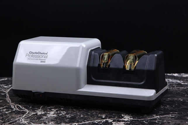 Профессиональная электрическая точилка (станок) для европейских ножей Chef's Choice CC2000, США